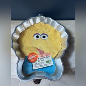 Wilton cake pan Big Bird/Rare Wilton Big Bird cake pan